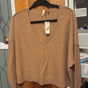 100% cashmere top NWT pilcro